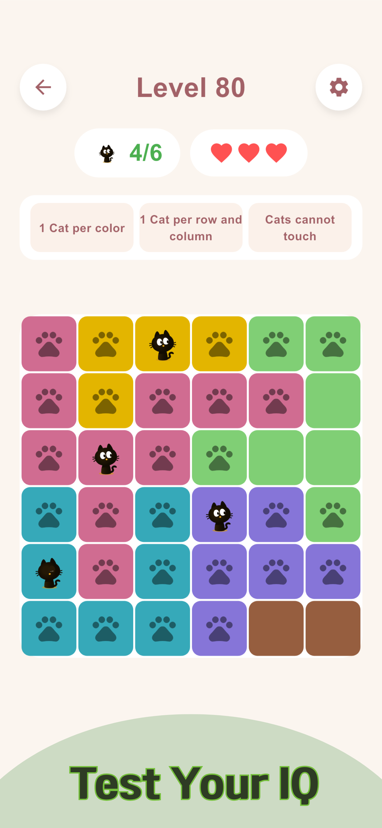 Test Your IQ promotional screen showing an in-progress Catdoku board